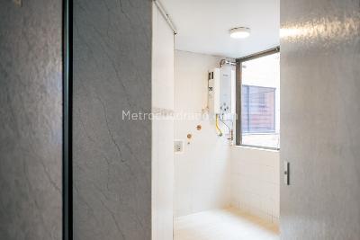 Apartamento de 3 alcobas en venta en Chico Navarra, Bogotá, 103 m² · foto 15 de 16