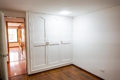 Apartamento de 3 alcobas en venta en Chico Navarra, Bogotá, 103 m² · foto 8 de 16