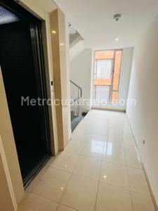 Apartamento de 1 alcoba en venta en Chico, Bogotá, 38 m² · foto 10 de 15