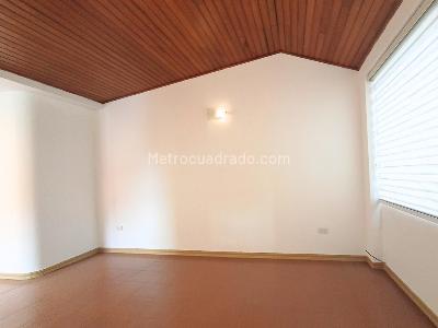 Apartamento de 1 alcoba en venta en Mariscal Sucre, Bogotá, 46 m² · foto 3 de 20