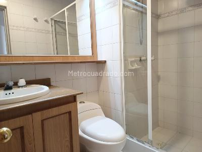 Apartamento de 1 alcoba en venta en Mariscal Sucre, Bogotá, 46 m² · foto 10 de 20