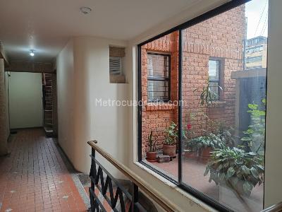 Apartamento de 1 alcoba en venta en Mariscal Sucre, Bogotá, 46 m² · foto 14 de 20