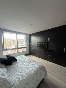 Apartamento de 2 alcobas en venta en Chico San Patricio, Bogotá, 94 m² · foto 9 de 17