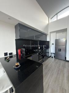 Apartamento de 2 alcobas en venta en Chico San Patricio, Bogotá, 94 m² · foto 3 de 17