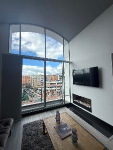 Apartamento de 2 alcobas en venta en Chico San Patricio, Bogotá, 94 m² · foto 2 de 17