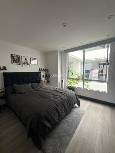 Apartamento de 2 alcobas en venta en Chico San Patricio, Bogotá, 94 m² · foto 11 de 17