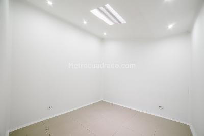 Casa de 4 alcobas en venta en Santa Barbara Alta, Bogotá, 776 m² · foto 10 de 16