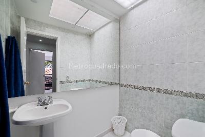 Casa de 4 alcobas en venta en Santa Barbara Alta, Bogotá, 776 m² · foto 13 de 16