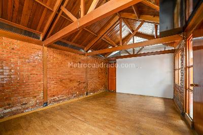 Casa de 4 alcobas en venta en Santa Barbara Alta, Bogotá, 776 m² · foto 5 de 16