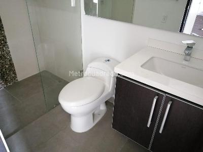 Apartamento de 1 alcoba en venta en Parque Del Virrey, Bogotá, 67 m² · foto 2 de 8