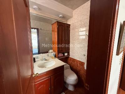Apartamento en venta en Santa Barbara, Bogotá · foto 9 de 20