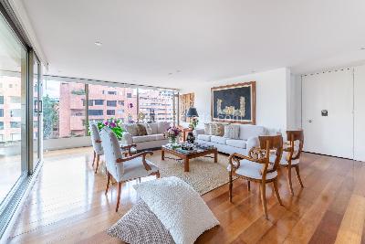 Apartamento de 3 alcobas en venta en La Cabrera, Bogotá, 234 m² · foto 18 de 18