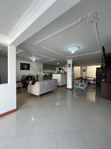 Casa de 5 alcobas en venta en Marsella, Bogotá, 215 m² · foto 3 de 7