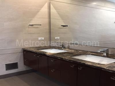 Apartamento de 4 alcobas en venta en La Cabrera, Bogotá, 350 m² · foto 15 de 17