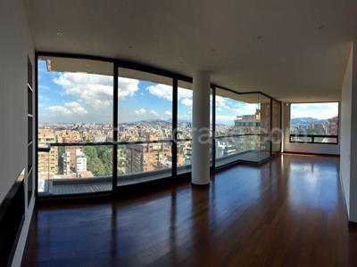 Apartamento de 4 alcobas en venta en La Cabrera, Bogotá, 350 m² · foto 4 de 17