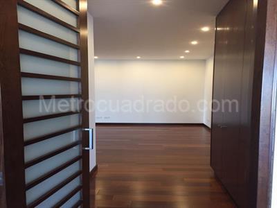 Apartamento de 4 alcobas en venta en La Cabrera, Bogotá, 350 m² · foto 8 de 17