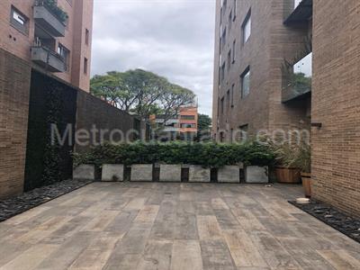 Apartamento de 4 alcobas en venta en Chico Reservado, Bogotá, 369 m² · foto 14 de 17