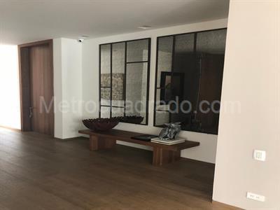Apartamento de 4 alcobas en venta en Chico Reservado, Bogotá, 369 m² · foto 2 de 17