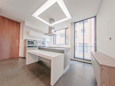 Apartamento de 3 alcobas en venta en Chico Reservado, Bogotá, 365 m² · foto 6 de 18