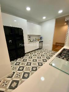 Apartamento de 3 alcobas en arriendo en La Cabrera El Refugio, Bogotá, 167 m² · foto 2 de 12