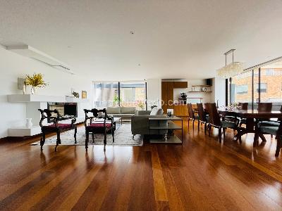 Apartamento de 3 alcobas en venta en Chico Reservado, Bogotá, 263 m² · foto 2 de 20