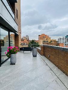 Apartamento de 3 alcobas en venta en Chico Reservado, Bogotá, 263 m² · foto 8 de 20