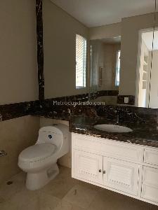 Apartamento en venta en Chico, Bogotá · foto 18 de 19