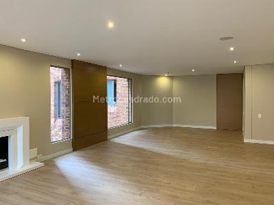 Apartamento en venta en Chico, Bogotá · foto 2 de 19