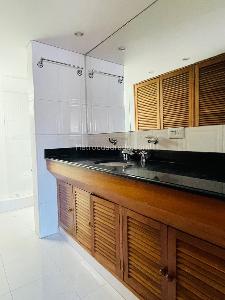 Apartamento en venta en Santa Barbara Occidental, Bogotá · foto 8 de 13