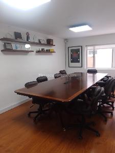 Casa de 5 alcobas en venta en Quinta Camacho, Bogotá, 579 m² · foto 9 de 12