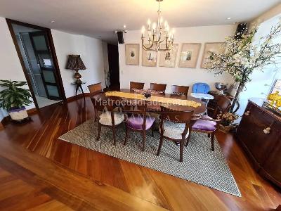 Apartamento en venta en La Carolina, Bogotá · foto 4 de 16