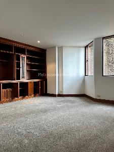 Apartamento de 3 alcobas en venta en Bellavista Rosales, Bogotá, 354 m² · foto 18 de 20