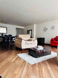 Apartamento de 3 alcobas en venta en Los Rosales Emaus, Bogotá, 116 m² · foto 2 de 11