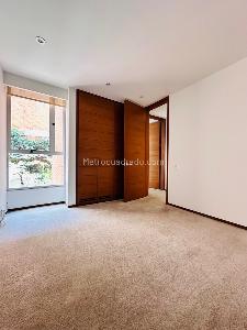 Apartamento en venta en Los Rosales, Bogotá · foto 13 de 17