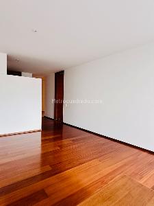 Apartamento en venta en Los Rosales, Bogotá · foto 2 de 17