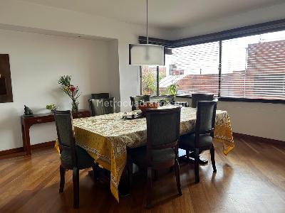Apartamento de 3 alcobas en venta en Los Rosales Emaus, Bogotá, 248 m² · foto 6 de 19