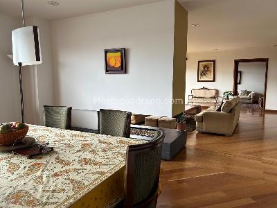 Apartamento de 3 alcobas en venta en Los Rosales Emaus, Bogotá, 248 m² · foto 7 de 19