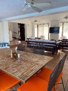 Casa de 5 alcobas en venta en Condominio Campestre El Peñón, Girardot, 302 m² · foto 2 de 20