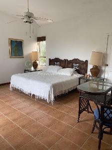 Casa de 5 alcobas en venta en Condominio Campestre El Peñón, Girardot, 302 m² · foto 11 de 20
