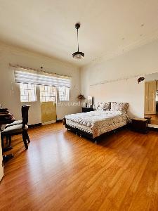Casa de 5 alcobas en venta en Javeriana, Bogotá, 419 m² · foto 4 de 12