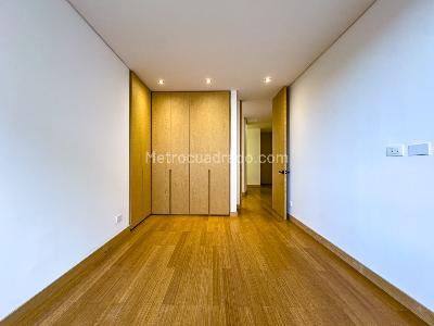 Apartamento de 3 alcobas en venta en Parque Del Virrey, Bogotá, 168 m² · foto 15 de 20