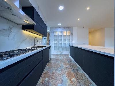 Apartamento de 3 alcobas en venta en Parque Del Virrey, Bogotá, 168 m² · foto 5 de 20