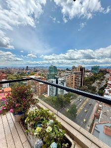Apartamento de 3 alcobas en venta en El Refugio Chico, Bogotá, 651 m² · foto 3 de 20