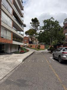 Apartamento en venta en Los Rosales, Bogotá · foto 17 de 18