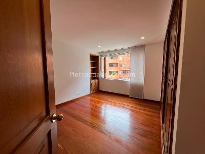 Apartamento en venta en Los Rosales, Bogotá · foto 12 de 18