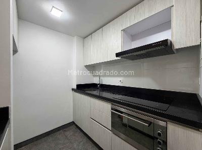 Apartaestudio en arriendo en Rosales Bellavista, Bogotá, 45 m² · foto 2 de 9