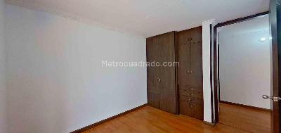 Apartamento de 3 alcobas en venta en Gratamira Campestre, Bogotá, 68 m² · foto 4 de 20