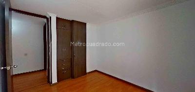 Apartamento de 3 alcobas en venta en Gratamira Campestre, Bogotá, 68 m² · foto 6 de 20