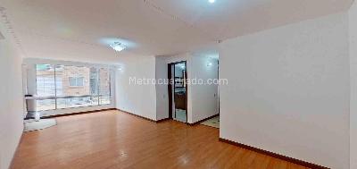 Apartamento de 3 alcobas en venta en Gratamira Campestre, Bogotá, 68 m² · foto 11 de 20