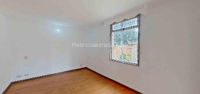 Apartamento de 3 alcobas en venta en Gratamira Campestre, Bogotá, 68 m² · foto 14 de 20